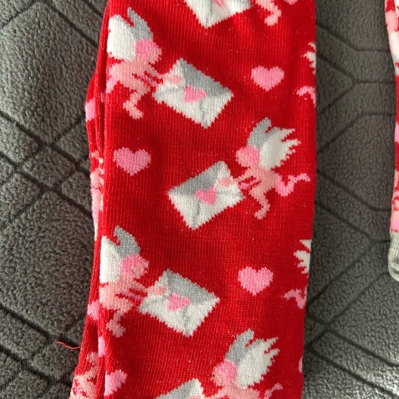 Valentine's Day Red Heart Cupid Crew Socks -  Adult 8-10 - Picture 2 of 2